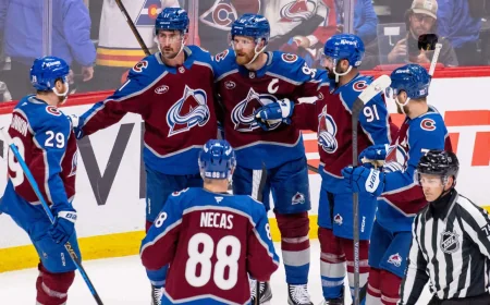 Carter Hart Stops 36 in Vegas' 4-2 Win Over Avalanche — Nhl.com