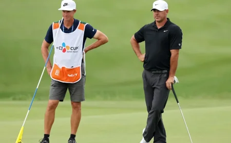 Si Woo Kim leads Brooks Koepka to 8-under 63 with Fastback 1.5