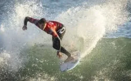 Griffin Colapinto Trains as Wsl Raglan Brings CT Back to New Zealand