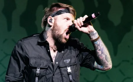 Caleb Shomo Comes Out as Gay Before Beartooth Album Cycle