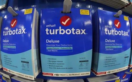 Intuit to Cut 3,000 Turbotax Jobs and Close Two Offices