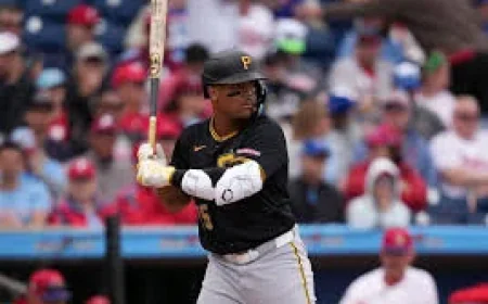 Esmerlyn Valdez Debuts, Garcia Pirates Fall 6-2 to Blue Jays