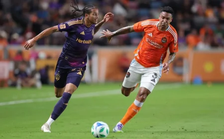 Apple to Stream Houston Dynamo Vs La Galaxy With 17 iPhones