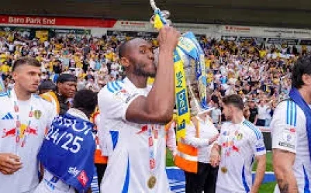 Josuha Guilavogui Retirement Leeds United After 18 Appearances