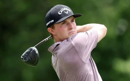Blades Brown Shoots 65, Moves to 13th at 14 Under