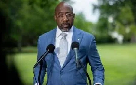 Warnock Says Congressional Black Caucus Fight Betrays Black Seats
