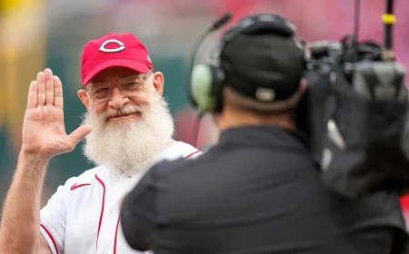 Jk Simmons Shows Up at Citi Field With Spider-Man