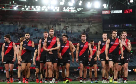 Matthew Lloyd Says Essendon Must Go All In on Next Coach