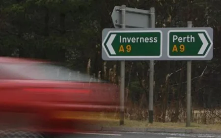 Traffic Scotland closes A9 at Dunkeld after lorry fire
