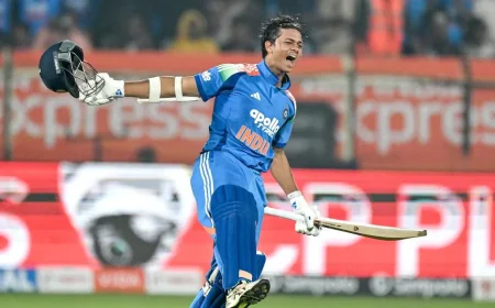Yashasvi Jaiswal Left Out as Sanjay Manjrekar Presses Apology
