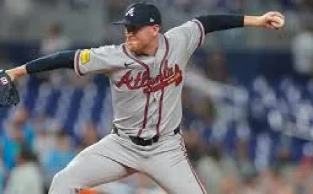 Aaron Bummer Released by Braves After One Inning, Six Runs