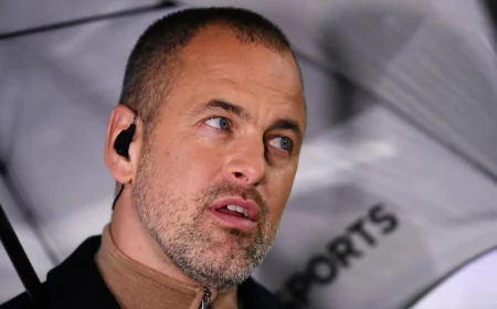 Joe Cole Urges Chelsea to Add Stones and Lewandowski