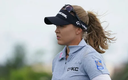 Brooke Henderson Adjusts After Brittany Leaves the Bag