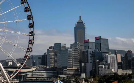 Hong Kong Matches Switzerland at $2.9 Trillion in Wealth