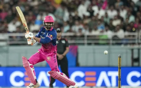 Ravindra Jadeja Retires Hurt After 34 off 19 in Qualifier 2
