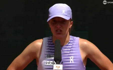 Iga Swiatek Tops Magda Linette 6-4, 6-4 With Rafa Nadal Praise