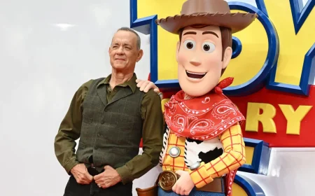 Joan Cusack Returns to Toy Story Red Carpet After 11 Years