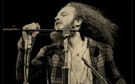 Ian Anderson Praises Lou Gramm as Rock’s Finest Tenor
