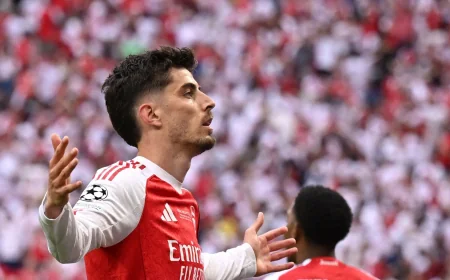 Doue Rockets Shot Over Arsenal in Champions League Final