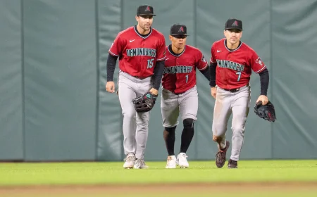 Paul Sewald watches Ketel Marte launch 7-5 Diamondbacks win