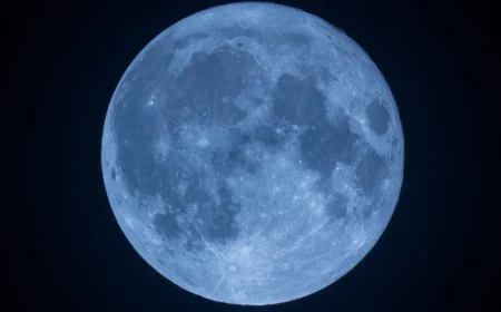 Dr Greg Brown explains Blue Moon Tonight’s 9.45am BST peak