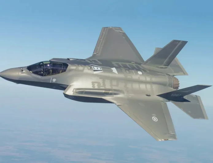 United States Air Force F-35 Sends 7700 Near Strait of Hormuz