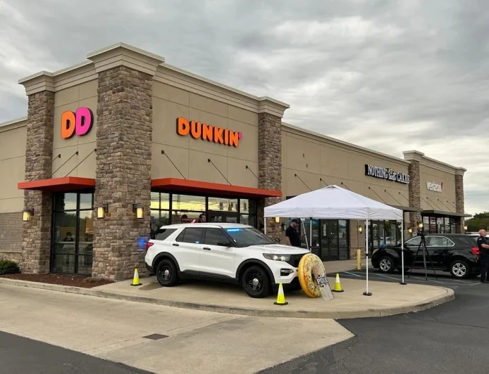 Redman Details Cop On A Rooftop at South Bend Dunkin' Stops