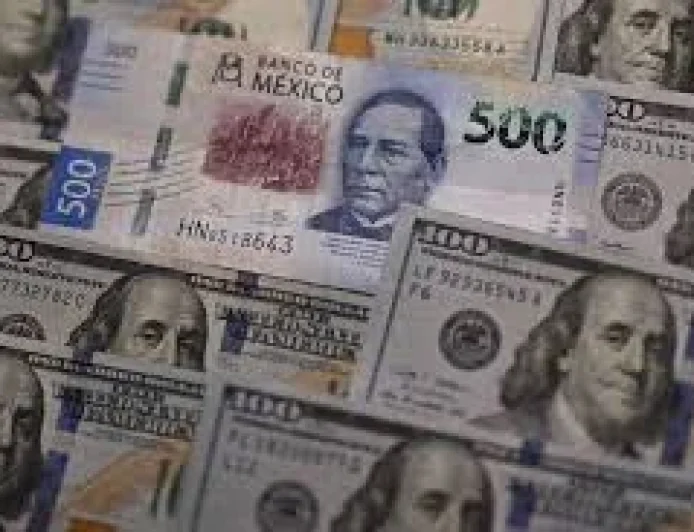 Peso cae a 17.34 por dólar y presiona al Dólar Estadounidense