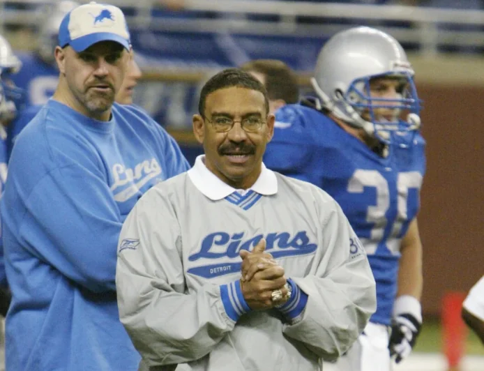 Sherman Lewis Dies at 83 After 12 NFL Coordinator Seasons