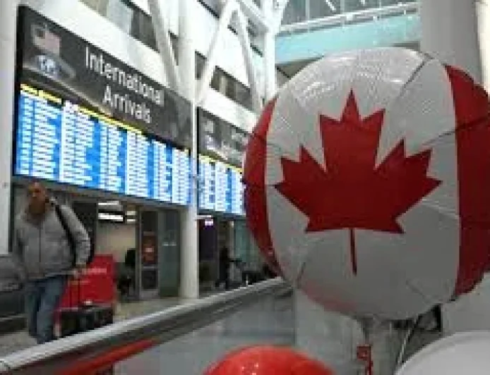 Canadian Trips to U.S. Fall 6.4% as Tourism In Canada Shifts