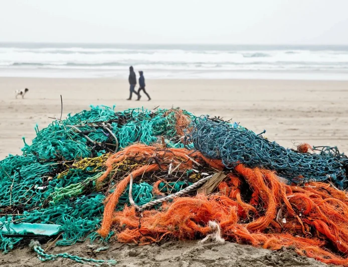Canada seeks proposals for ghost gear cleanup with Vocm funds