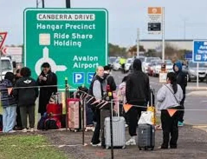 Melbourne Airport Security scare shuts Avalon Airport for four hours