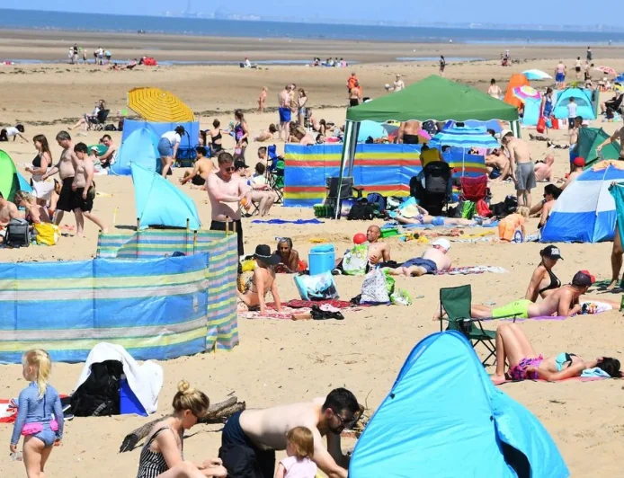 Liverpool Echo reports emergency response at Formby Beach, 15-year-old taken to hospital