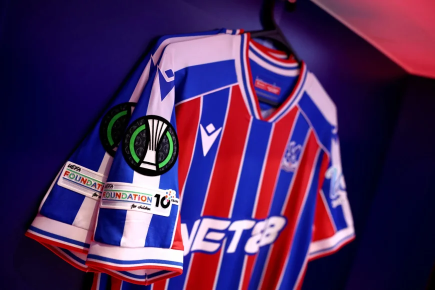 Strand Larsen: Atletico Madrid shortlist Joao Gomes as Wolves brace