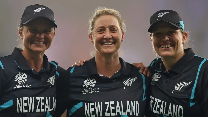 Lea Tahuhu and Sophie Devine to retire after T20 World Cup