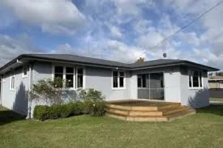 Kim Dwyer Gets $1000 After Mistaken Identity Property Auction Nz — Mistaken Identity Property Auction Nz