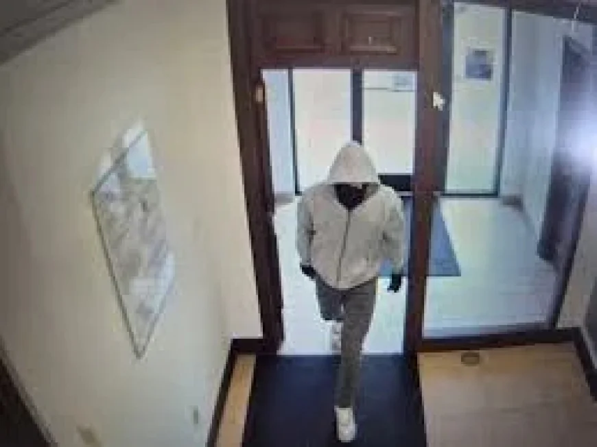 Police Search After 2 Killed in Berea Bank Robbery