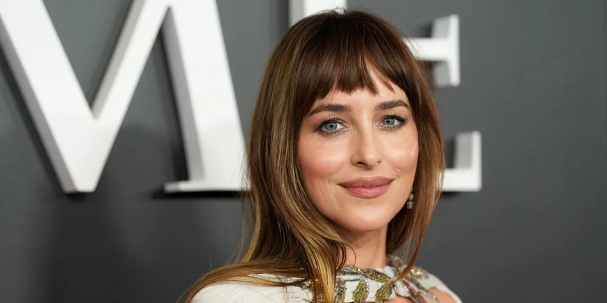 Dakota Johnson Debuts Buttercream Blonde as Summer 2026 Trend