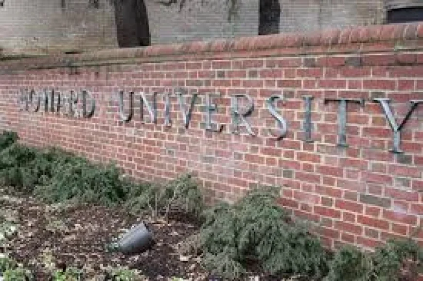 Fidelity Sees 16 College Closures in 2025 as Enrollment Falls
