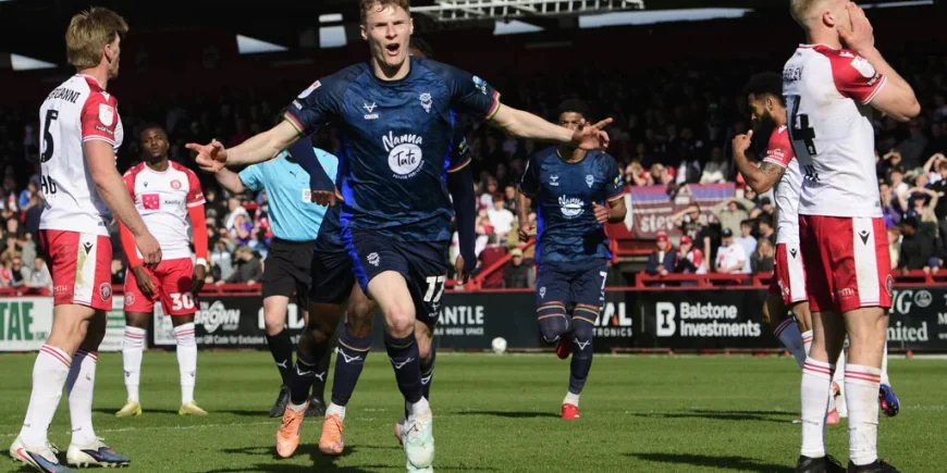 Lincoln City Chase 103 Points Against Port Vale — Port Vale Vs Lincoln City