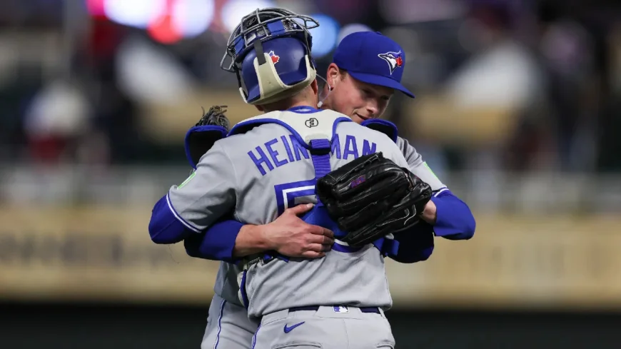 Lenyn Sosa helps Blue Jays ride Okamoto's 2 homers to 7-3 win