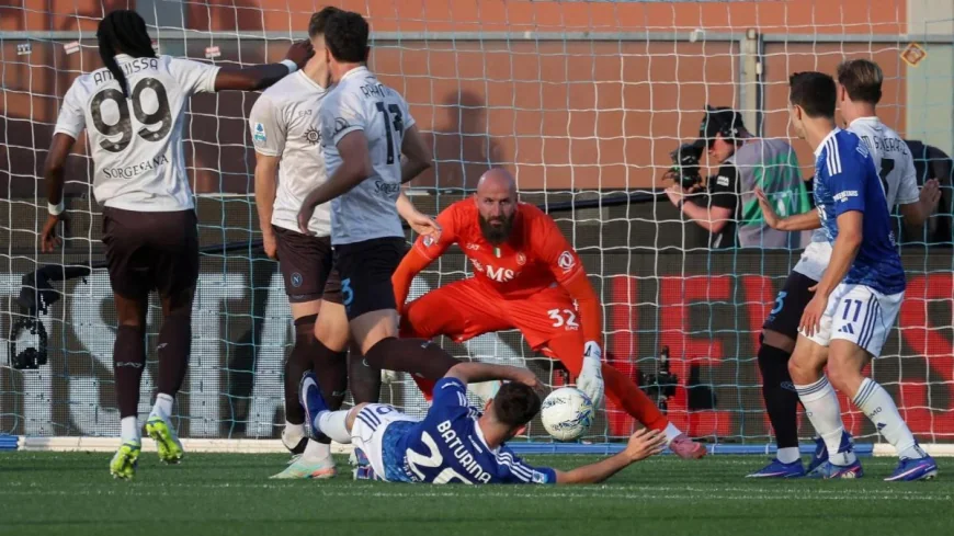 Fabregas Calls 0-0 With Napoli a Serie A Showcase at Sinigaglia
