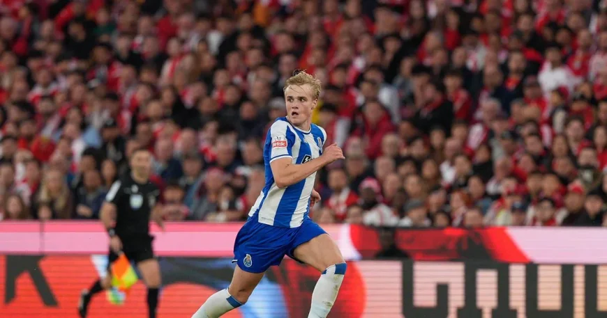 Diogo Costa Drives Fc Porto Toward One Last Title Push