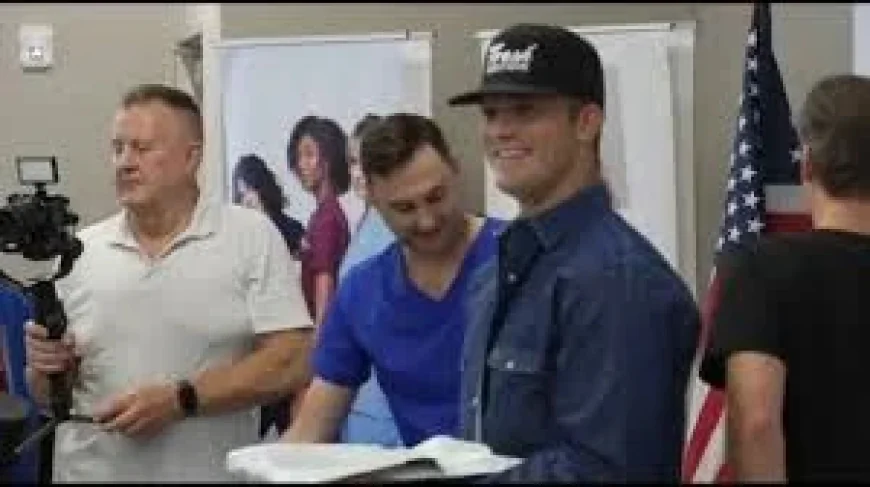 Parker Mccollum surprises Memorial Hermann nurses ahead of National Nurses Week