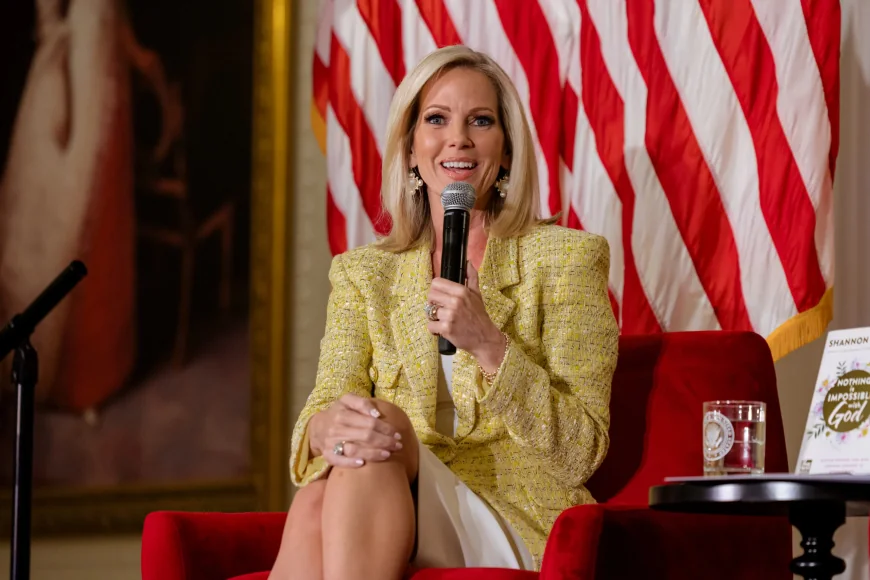 Shannon Bream Talks Book at Nixon Library with Greg Laurie