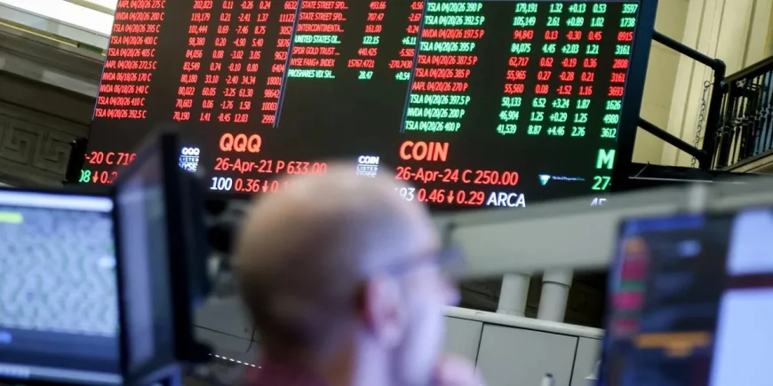 Jeremy Grantham Warns $38 Trillion Debt Mix Could Break AI Bubble