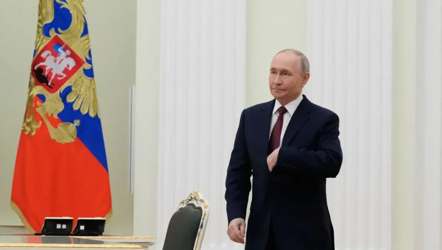 Viktoria Bonya Presses Poutine, Kremlin Responds to 13 Million-Subscriber Video