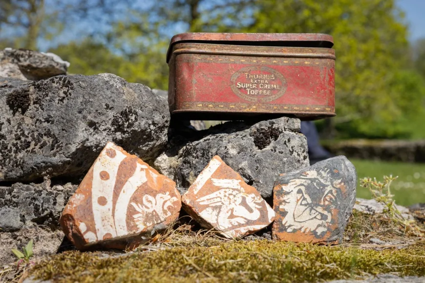 Simon White Returns 3 Tiles to English Heritage After 60 Years