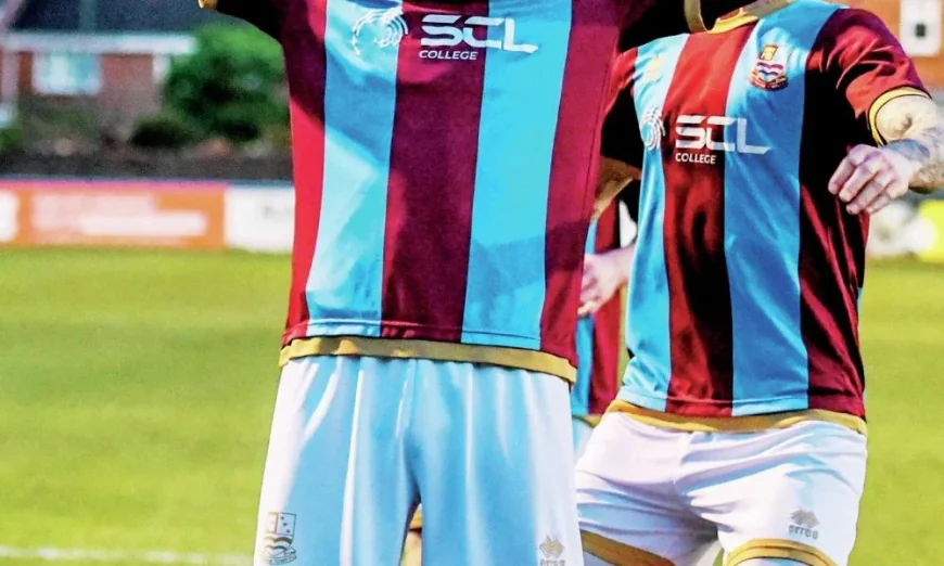 Farnham Town Fc Host Gloucester City For Play-off Final