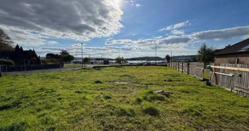 8 Helensburgh and Lomond plots mark Land Development sale